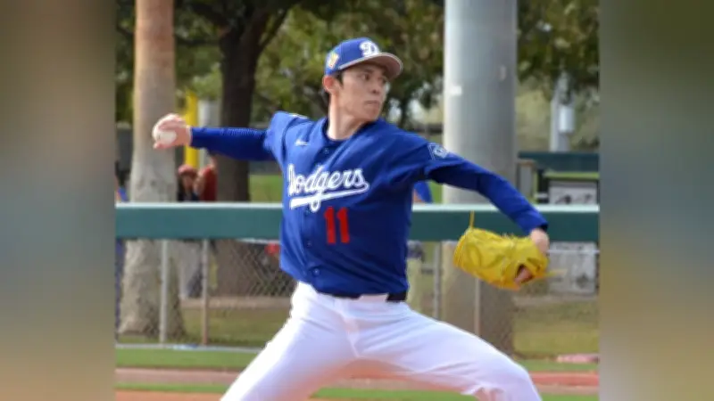 佐々木朗希が最速159キロをマーク、大谷翔平と山本由伸が熱視線で見守る