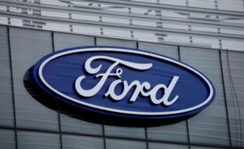 フォード、四半期赤字1兆7千億円に EV戦略見直しで巨額損失計上