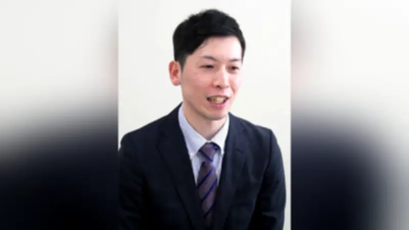 明大明治の国語授業「言葉の息吹」、2年間で100編の詩を味わう独自の帯企画