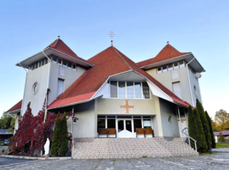 ロシアのウクライナ侵攻から4年、長野のNPOが心のケアシェルターを現地で整備