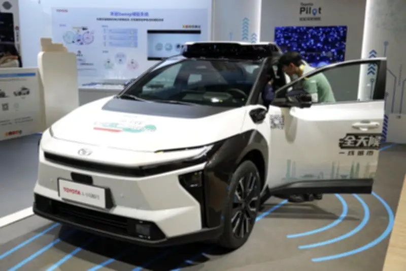 トヨタが中国でロボタクシー量産開始、年内に大都市で千台規模を配備へ