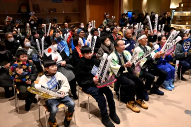 ミラノ五輪男子モーグル西沢岳人、地元福島で壮行会 ターンとエアで存在感示す