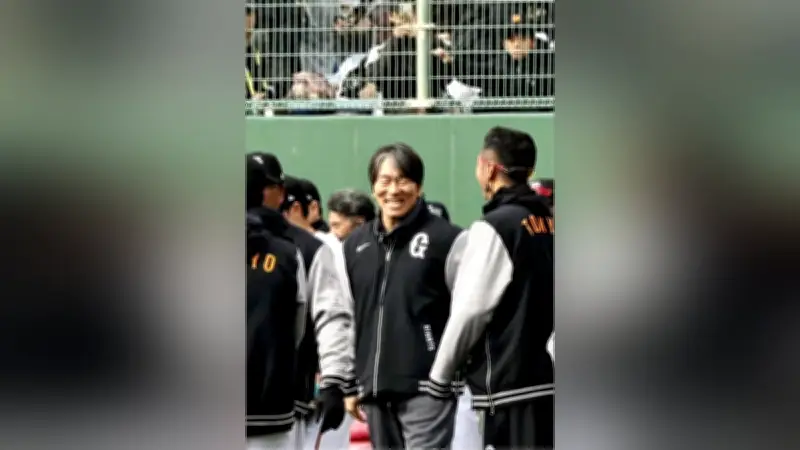 松井秀喜氏が巨人春季キャンプに臨時コーチとして登場、ファン歓喜の声