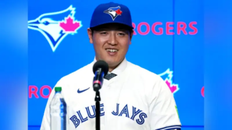 ブルージェイズ岡本和真、主に三塁で起用へ 監督が打線の中心として期待表明