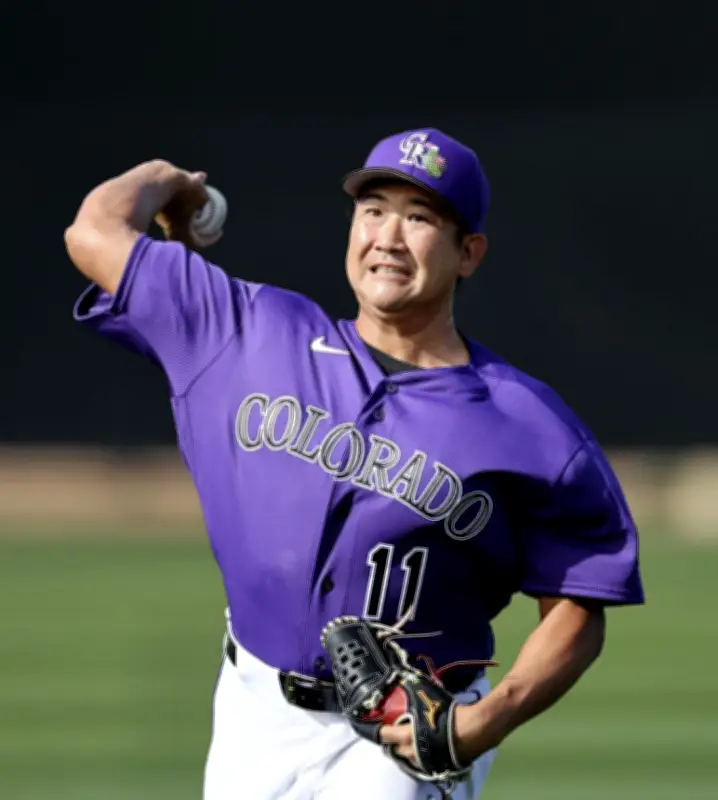 米大リーグキャンプ開幕 ロッキーズ菅野が初練習、千賀や小笠原もブルペンで投球
