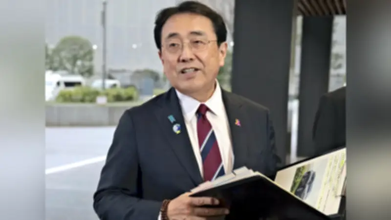 経産省がトヨタ「ハイランダー」を公用車に導入、米国からの逆輸入で日米関係に配慮