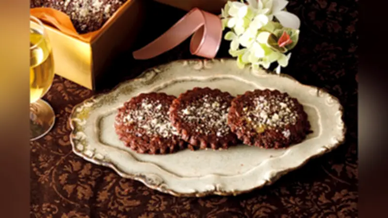 塩ココアクッキーのレシピ：全粒粉とパルメザンチーズでワインに合うザクッとした食感