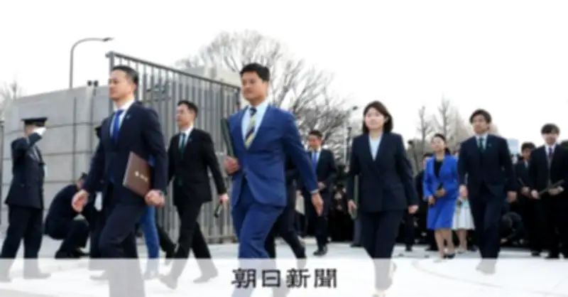 衆院選当選議員が初登院 妊娠公表の自民党藤田ひかる氏「違うスタイルで挑戦」