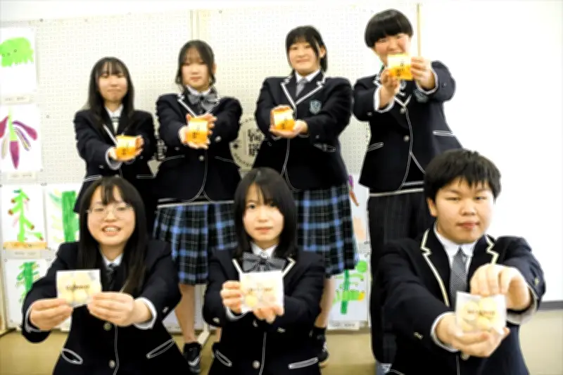 福島県広野町産バナナで新スイーツ開発 ふたば未来高生が蒸しケーキとクッキーを考案