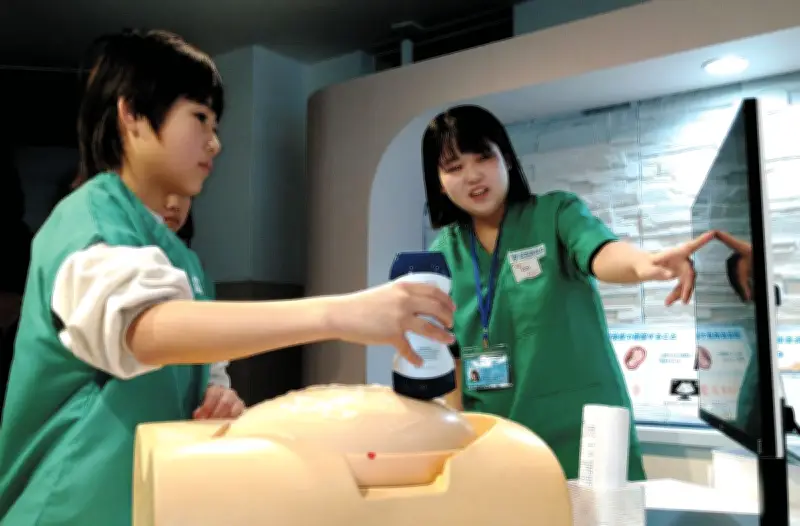 キッザニア東京で産婦人科医体験 日本医師会が期間限定パビリオンを提供