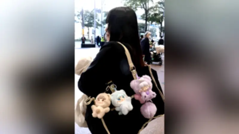 「ぬい活」ブーム拡大、ホテルや美術館が専用サービスで若者を笑顔に