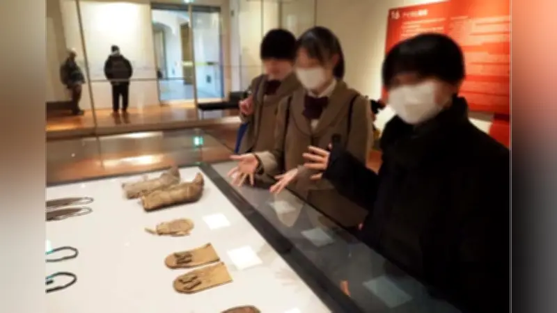 共栄学園中１生が上野で美術校外学習、東京国立博物館などで貴重な資料を鑑賞