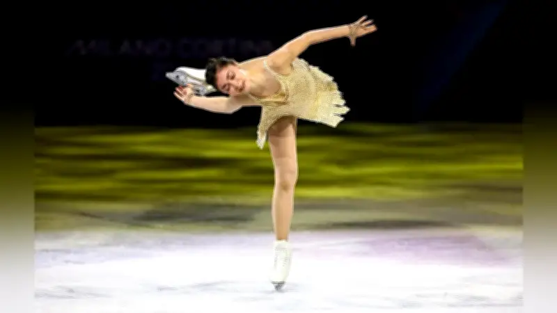 ミラノ・コルティナ五輪、ペトロシャンがエキシビで切れのあるダンス披露、尻もちもご愛嬌