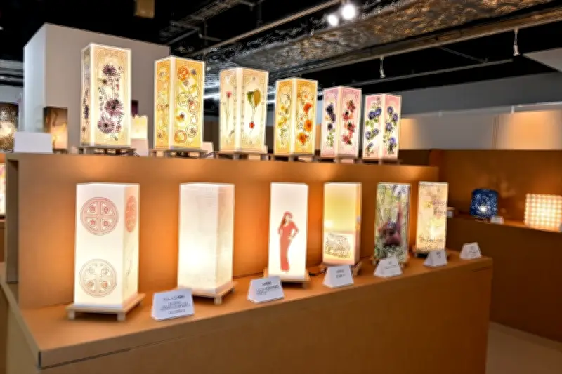 復興願う光のオブジェ展示会 福島市で開催 故田部井淳子さんや高良健吾さんら著名人制作