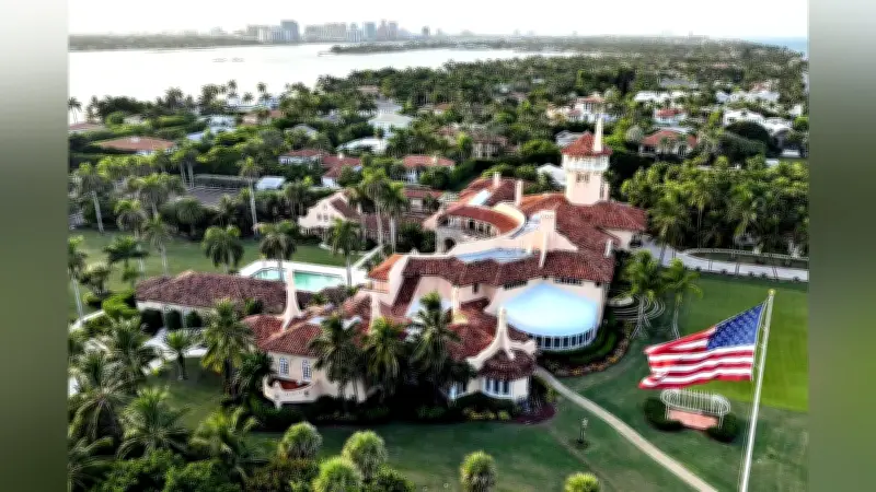 トランプ邸宅で侵入試みた男を射殺 大統領警護隊が対応、男はショットガン所持