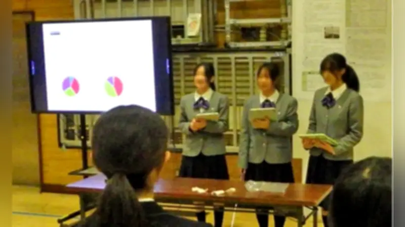 跡見学園中学科学部が「自然にかえる耐水紙」を研究報告、都理科発表会で活発な議論