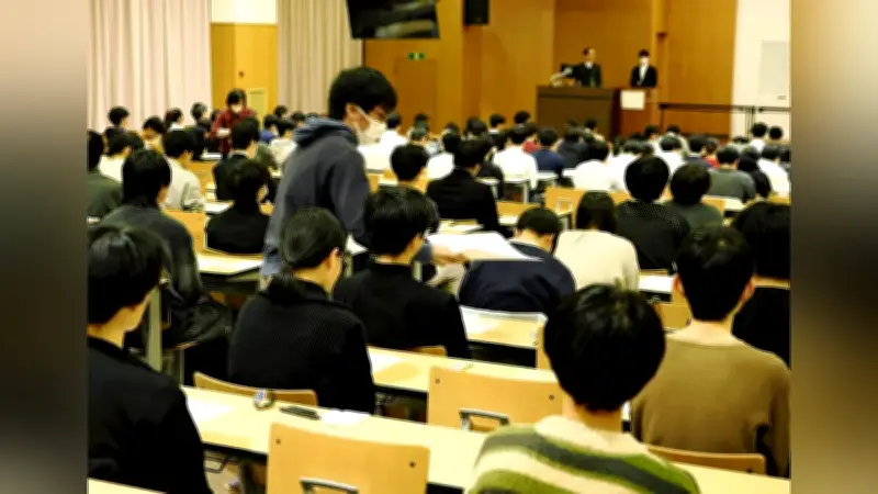 名古屋大学など国公立大で前期日程開始、受験生が緊張の面持ちで試験に挑む