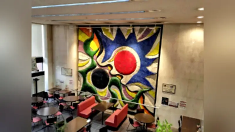 岡本太郎の「眼」が語る国際交流 京都外国語大のカフェタローに半世紀の歴史