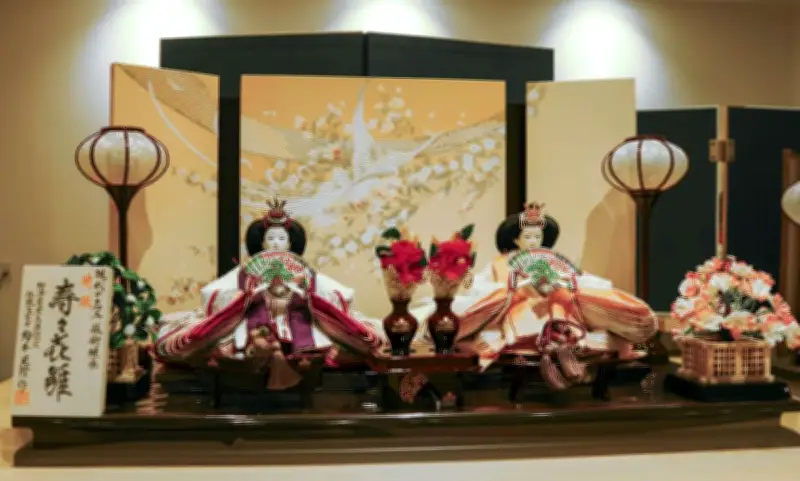 伝統を革新する「おひなさま同士」のひな人形　鈴木人形がLGBTQカップルの願い受け製造
