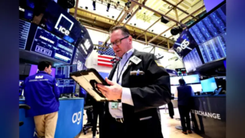 NYダウ、4営業日ぶりに下落で5万121ドルに 雇用統計好調で利下げ観測後退が重荷