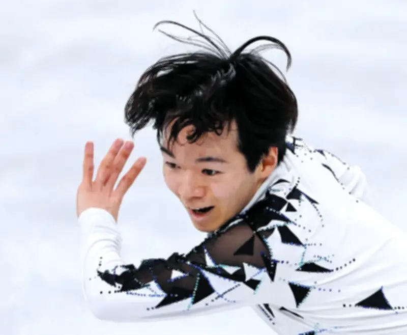 鍵山優真、ミラノ・コルティナ五輪SPで2位発進 ジャンプ回転過多も「体がキレキレ」で世界一のステップ魅了