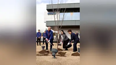 読売新聞が北工場で植樹活動、31本の苗木で「読売の森」を創出