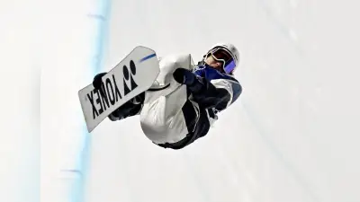 ミラノ五輪スノボ平野流佳、表彰式後も泣き崩れ動けず…3回90点超えもメダル逃す