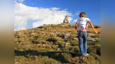 恋愛は「すてきなもの」ではない？ 傷ついた後もなぜ人は恋を求めるのか