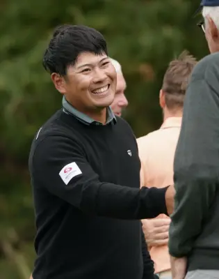 米男子ゴルフAT&Tペブルビーチ・プロアマ第2日、久常涼が首位キープ、松山英樹は10位に浮上