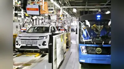 愛知・大府の長草工場で小学生が新型RAV4の生産ラインを見学、地元から世界へ