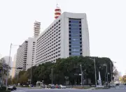 ヘリ販売預託で3人逮捕 270人から10億円集金か 警視庁が捜査