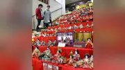 七尾市の道の駅で約770体のひな人形がずらりと展示、恒例の春の風物詩に