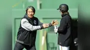 松井秀喜臨時コーチが巨人選手にエール「目の色ギラギラ、期待している」