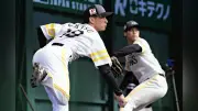 ソフトバンク、有原航平の穴埋めで火花　前田悠伍と松本晴がライバル心むき出し