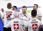 スイス男子カーリングが銅メダル獲得、ノルウェーに快勝 ミラノ・コルティナ五輪