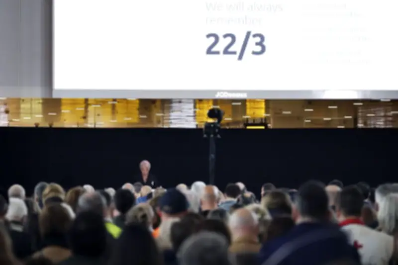 ベルギー同時テロから10年、ブリュッセルで追悼行事 犠牲者32人を悼む