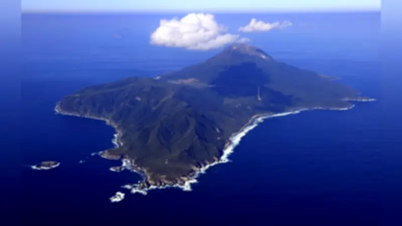 トカラ列島の中之島が常時観測火山に追加、133人が暮らす島の火山活動を24時間監視へ