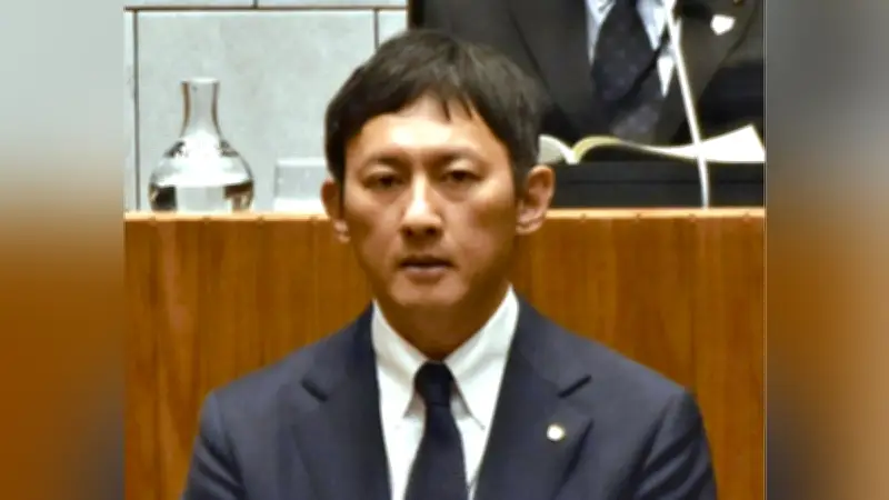 熊本・八代市長が高速道路で時速152キロ超過、給料50％減の減給処分を4か月適用