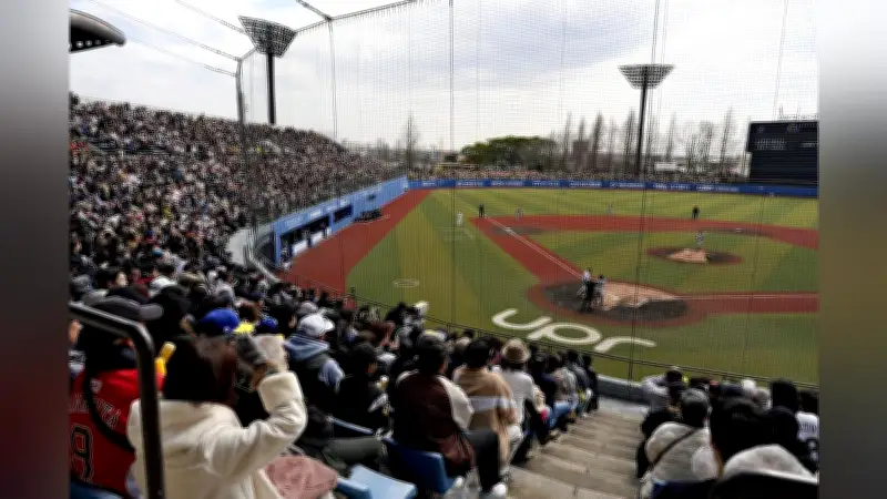 ソフトバンク対巨人オープン戦、宇部で1万530人熱狂 市制105周年記念試合