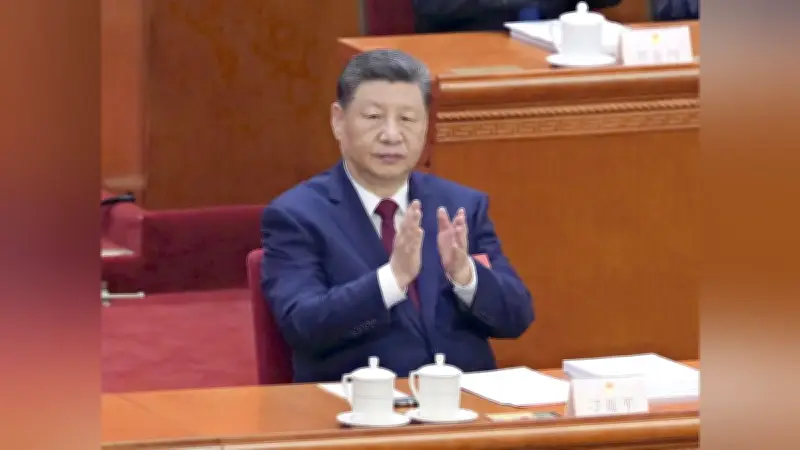 中国全人代が第15次5か年計画を採択、AI・量子技術を重点発展で米国競争に対抗