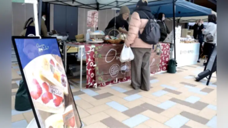 宇部スイーツマーケット2026が市庁舎広場で開催、約30店舗が人気商品を販売