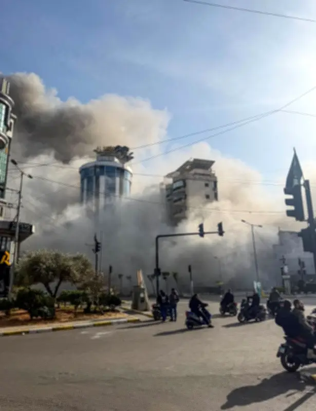 レバノン死者217人に、イスラエル軍がヒズボラへの攻撃継続を宣言