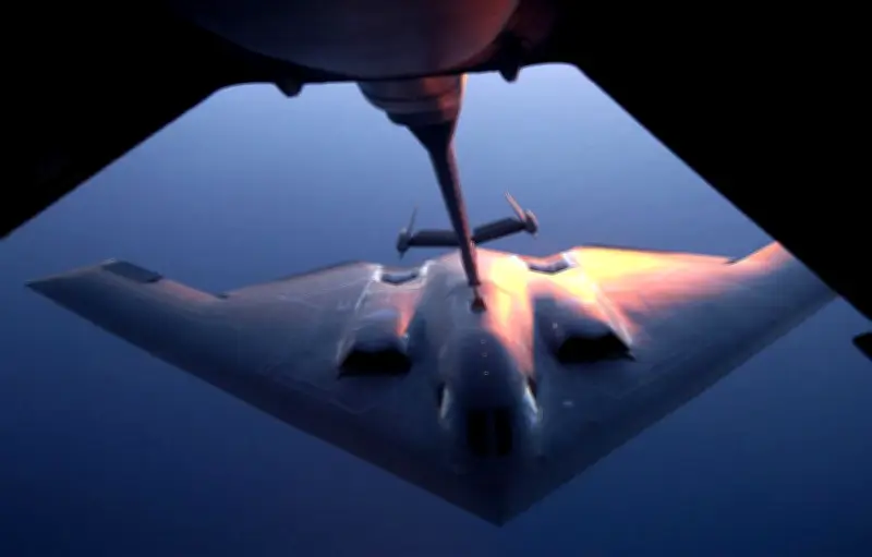 米軍、対イラン作戦で24時間に千以上の標的を攻撃 B2ステルス爆撃機も投入