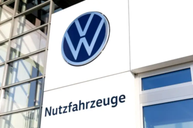 独フォルクスワーゲン、25年純利益37.8％減 米中市場の逆風で業績悪化