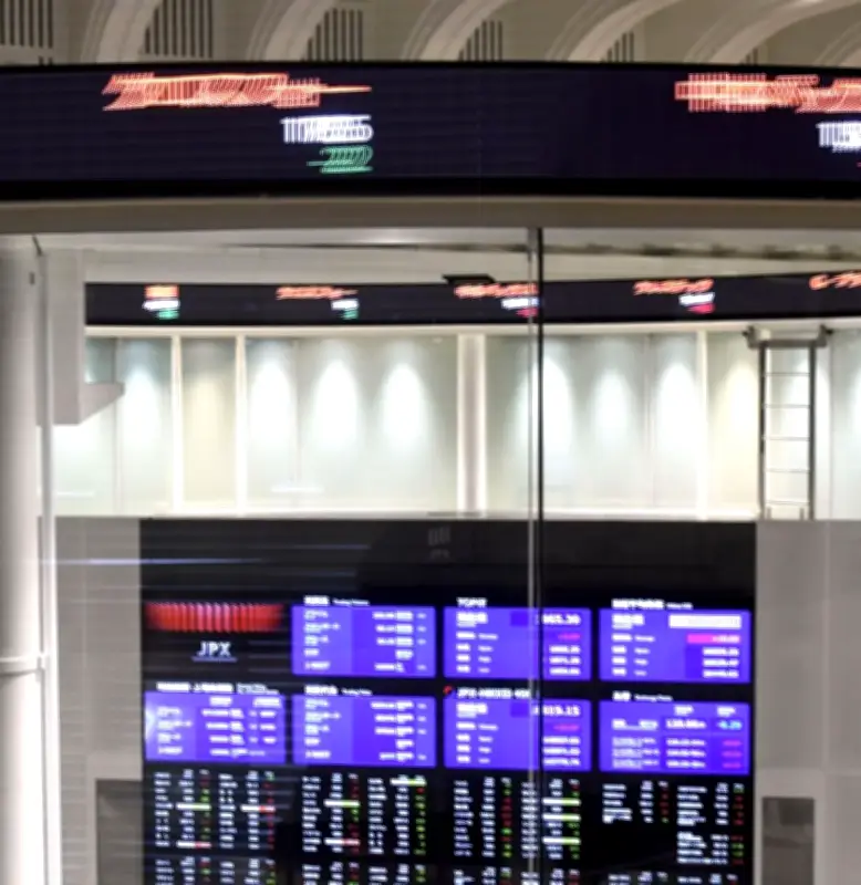 東証午前終値は394円高、一時1100円超上昇 中東緊張緩和で原油安が追い風