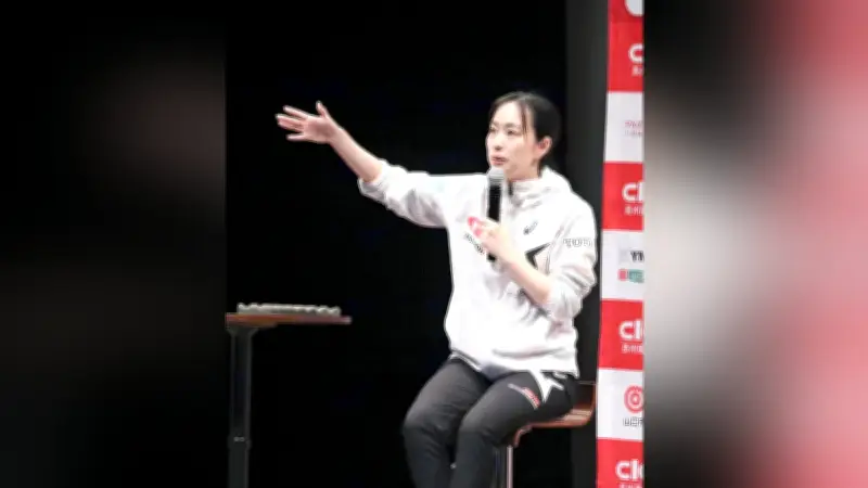 石川佳純さん、47都道府県サンクスツアー完走を山口で祝う 約1100人が里帰りを祝福