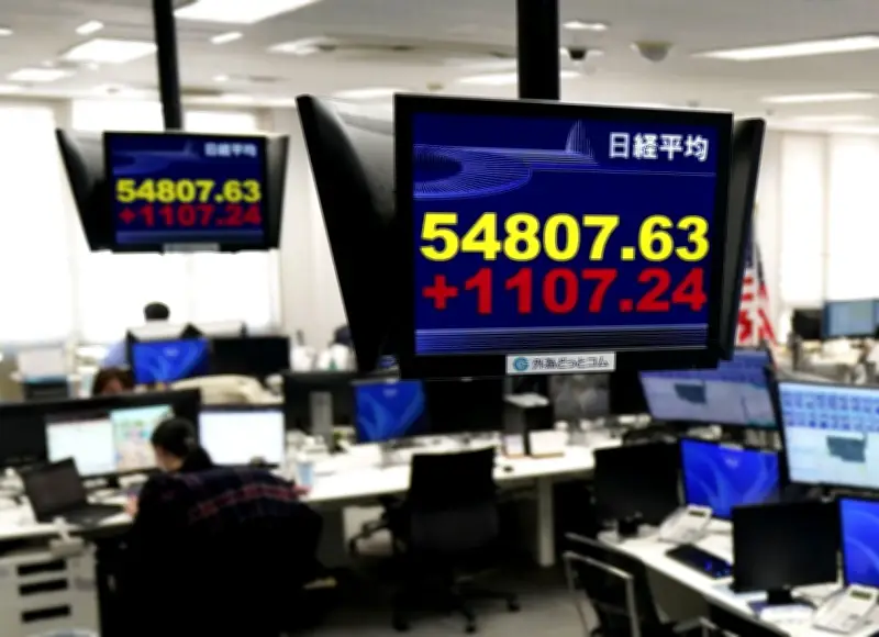 東証、午前終値は5万4898円に反発 米国株上昇が波及し値頃感買い戻し