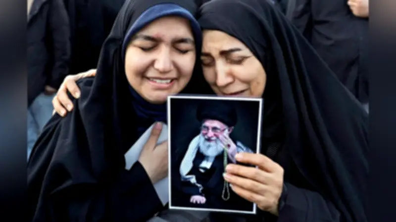 イラン最高指導者ハメネイ師死亡、革命体制に重大な転換点 後継者不在で集団指導体制へ