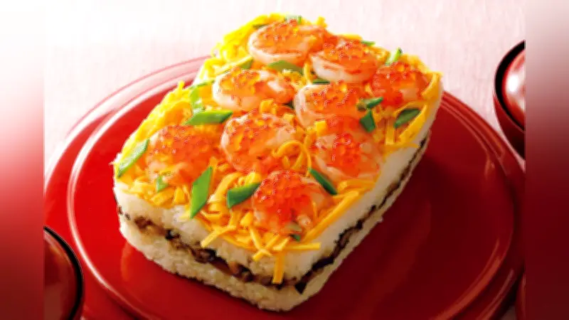 春の味覚を楽しむ五目押しずしの本格レシピ、シイタケと錦糸卵で深みある味わい