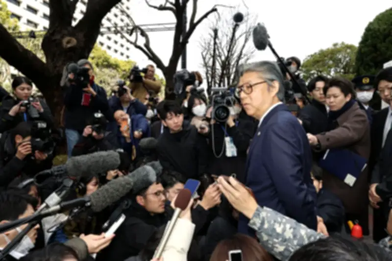 旧統一教会側「信じられない」と反発 東京高裁の解散決定に弁護士が険しい表情